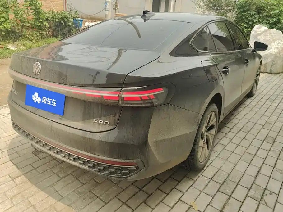 Volkswagen Passat 2025