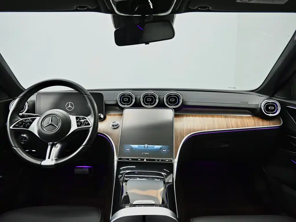 Mercedes-Benz C-Class 2022 — фото 9