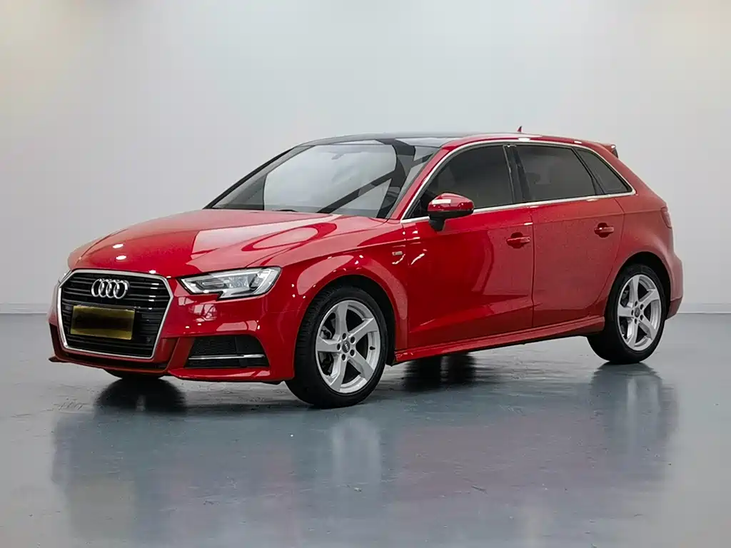 Audi A3 2018 — фото 1