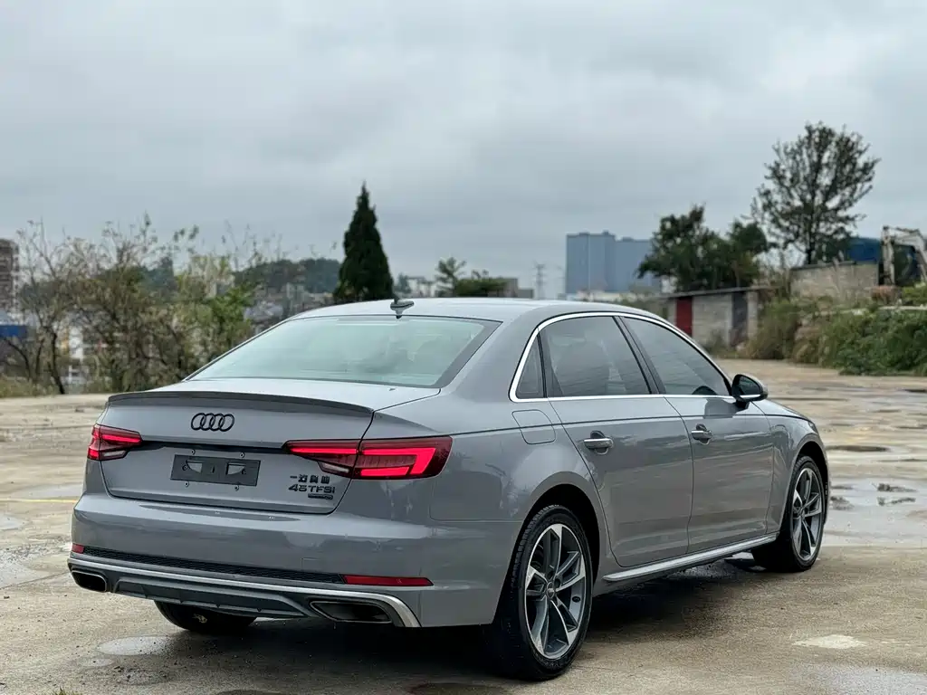 Audi A4L 2019 — фото 17