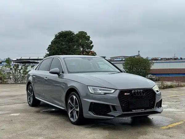 Audi A4L 2019