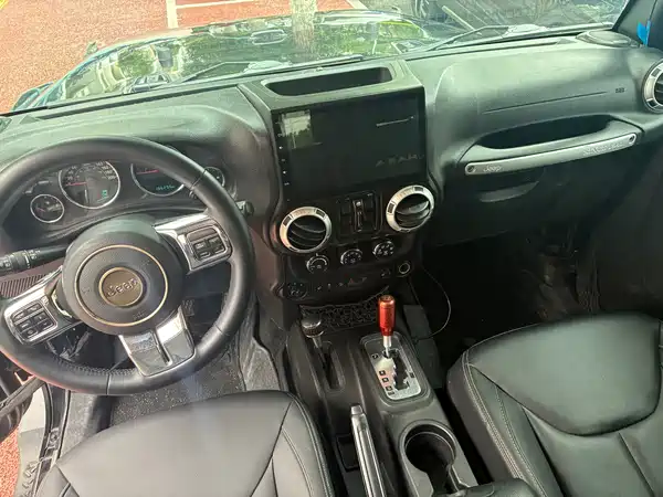 Jeep Wrangler 2015