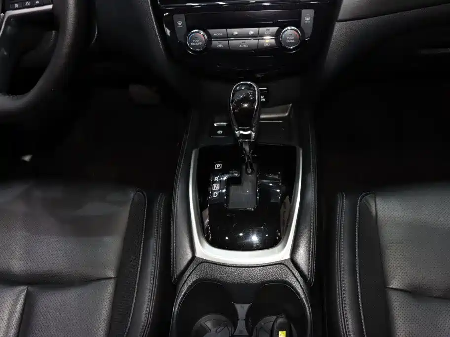 Nissan X-Trail 2021 — фото 15