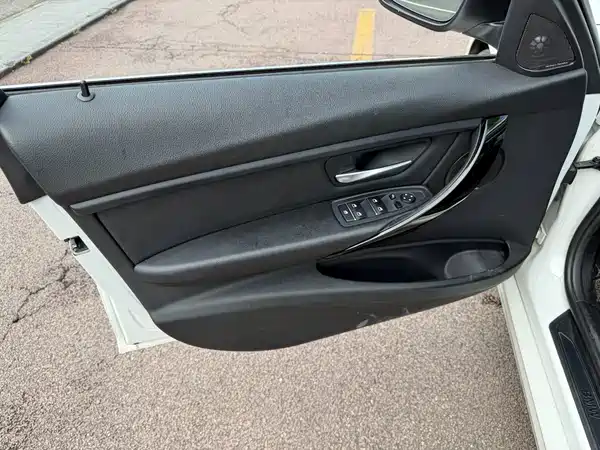 BMW 3 Series 2017