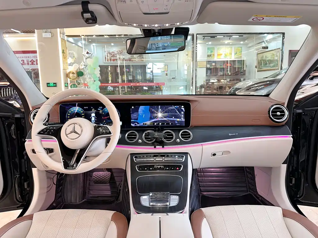 Mercedes-Benz E-Class 2023 — фото 16