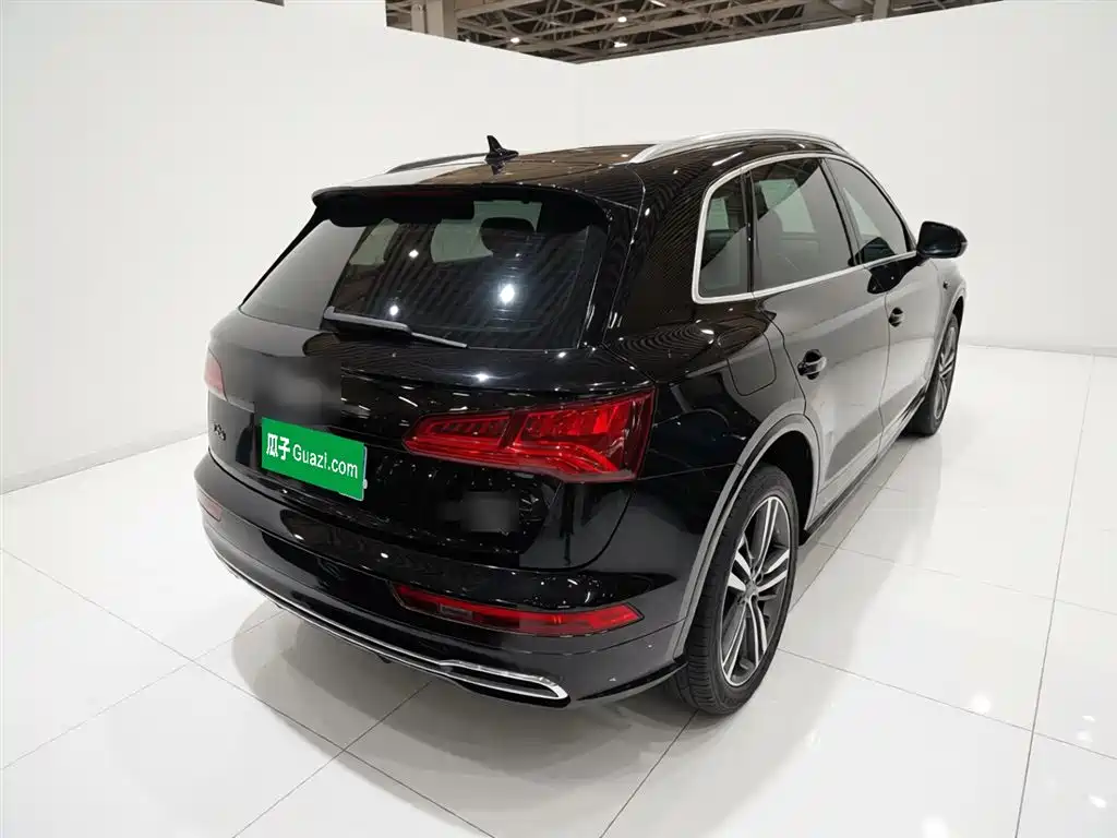 Audi Q5L 2020 — фото 7