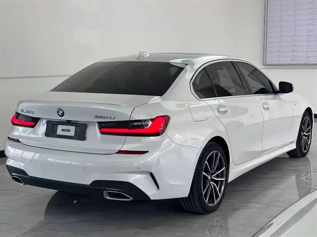 BMW 3 Series 2022