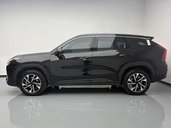 Geely Boyue L 2025