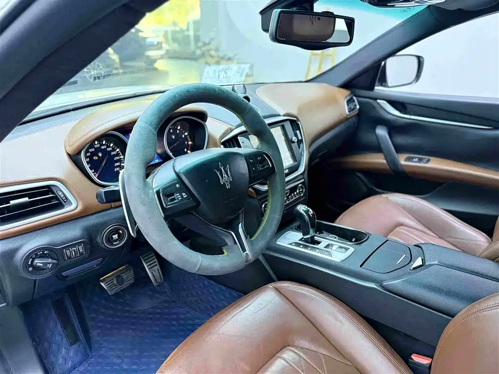 Maserati Ghibli 2015 — фото 4
