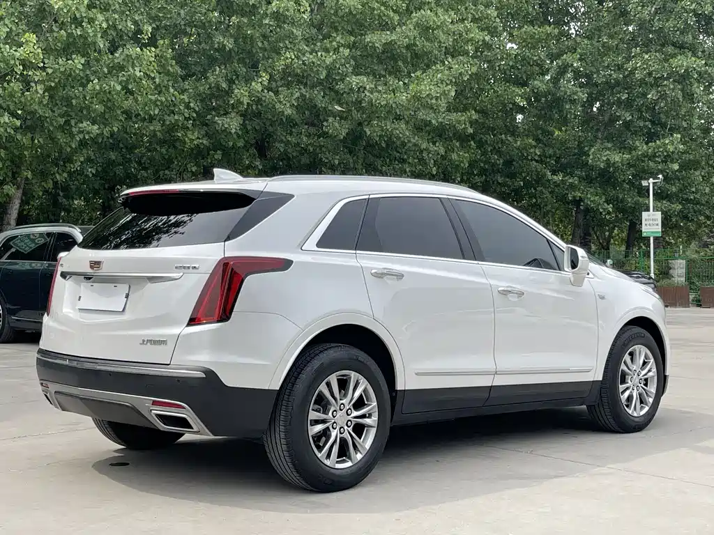 Cadillac XT5 2023 — фото 17