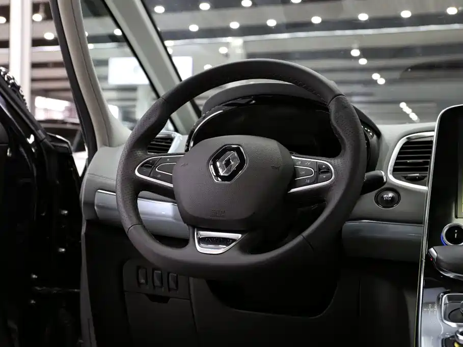 Renault Espace 2018 — фото 12