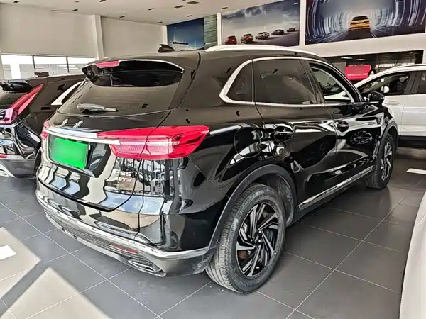 Hongqi HS5 2023