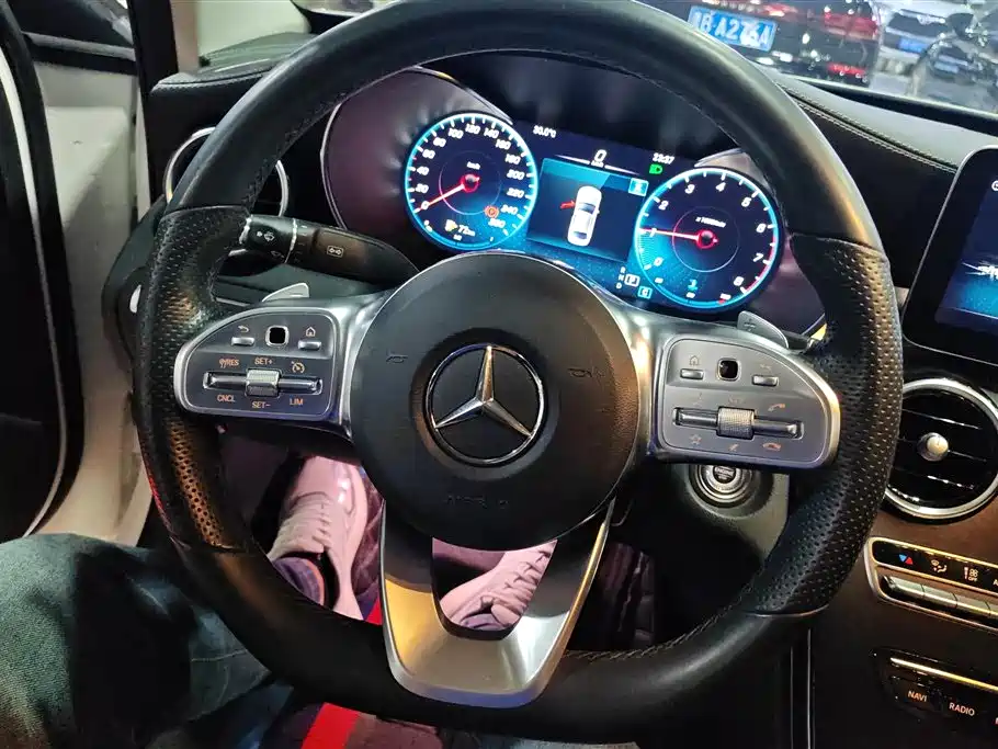 Mercedes-Benz C-Class 2020 — фото 15