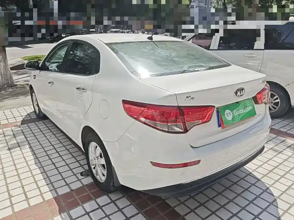 Kia K2 2015