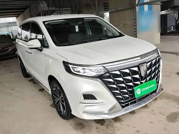 Roewe iMAX8 2024