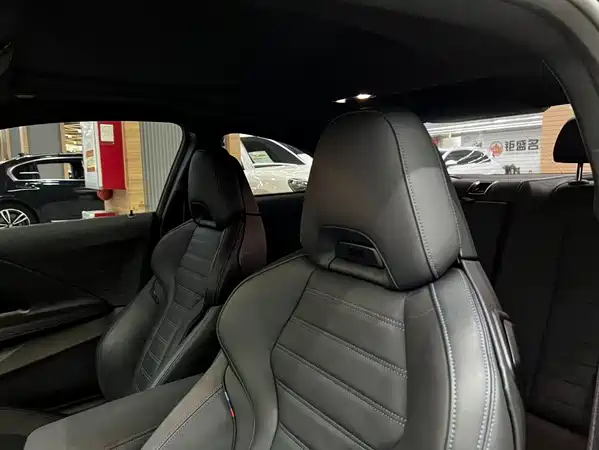 BMW M240i 2024