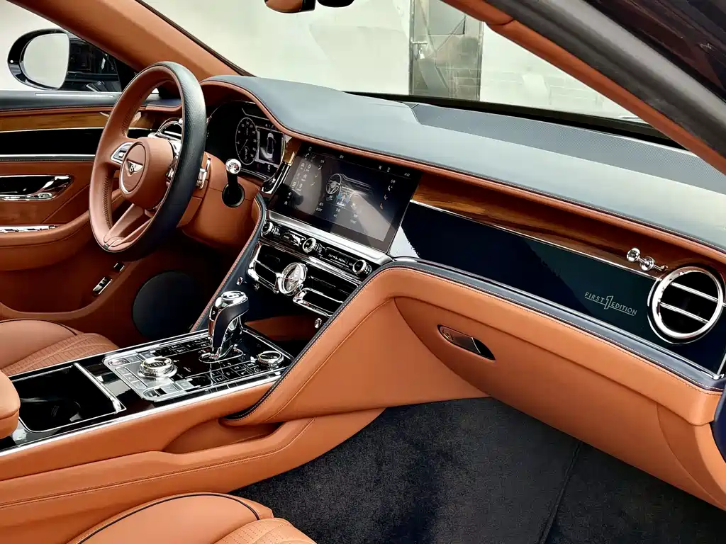 Bentley Flying Spur 2021 — фото 18