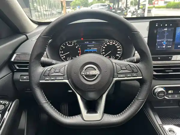Nissan Teana 2024