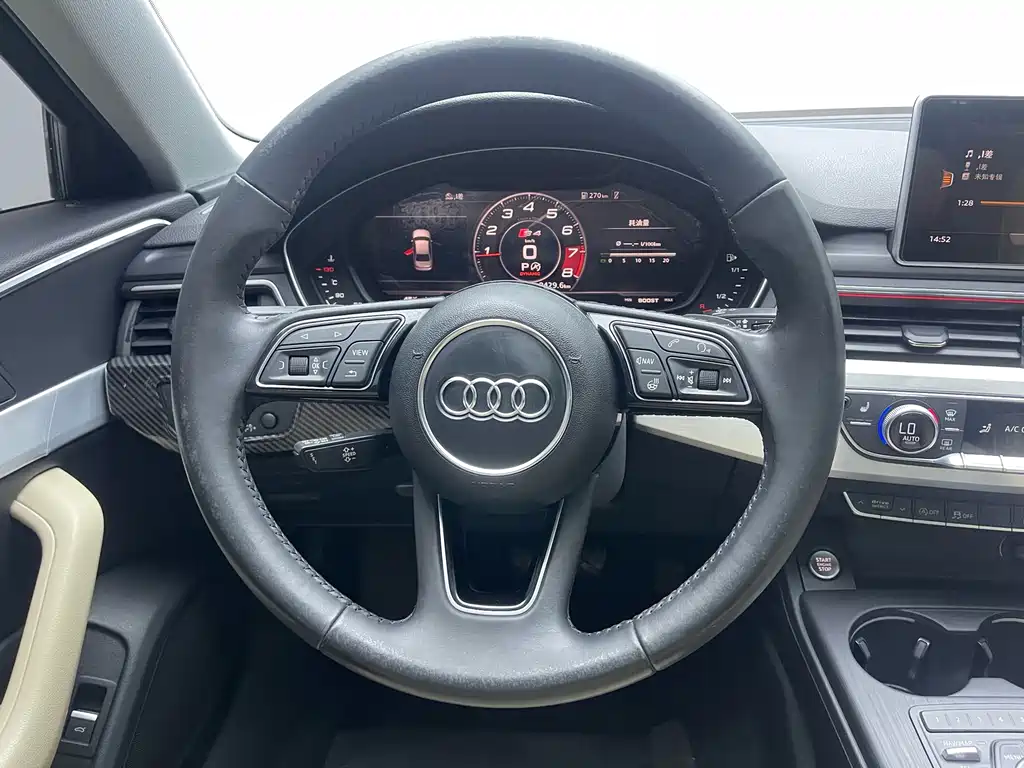 Audi A4L 2017 — фото 12