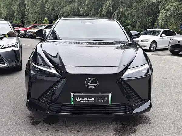 Lexus RZ 2023