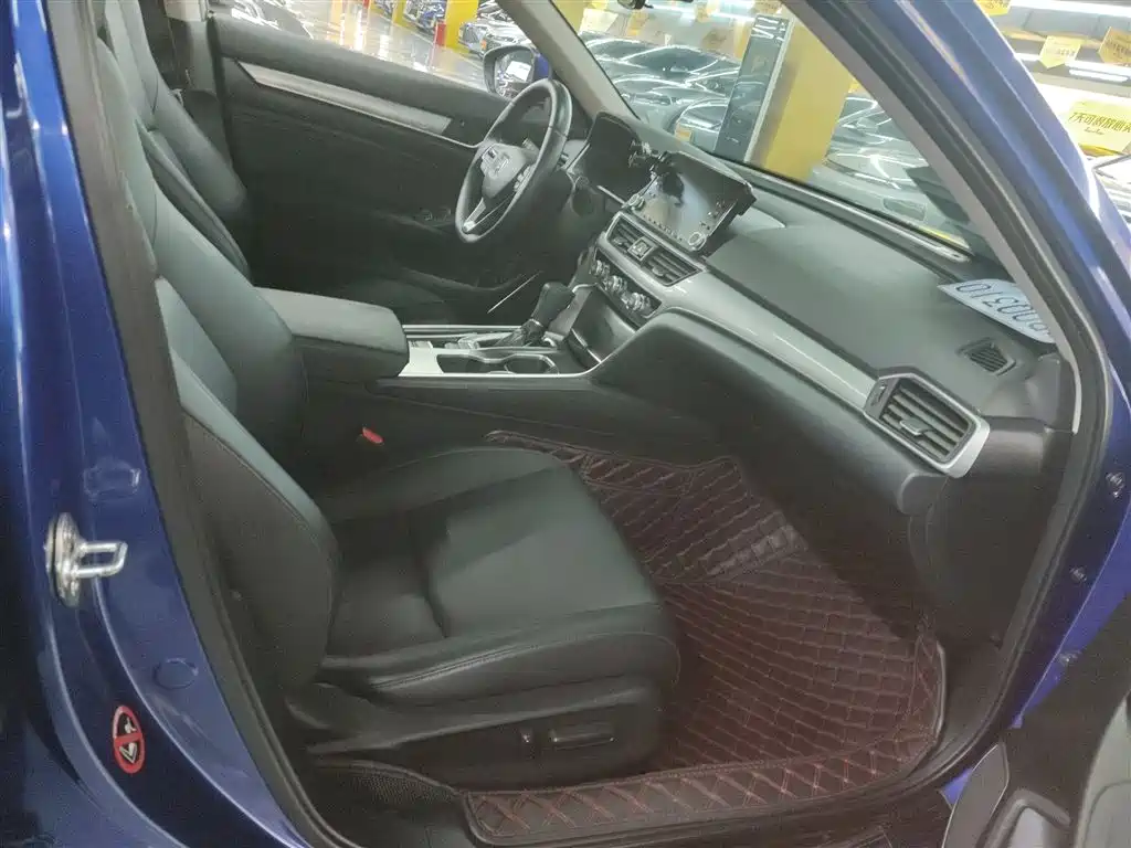 Honda Accord 2019 — фото 20