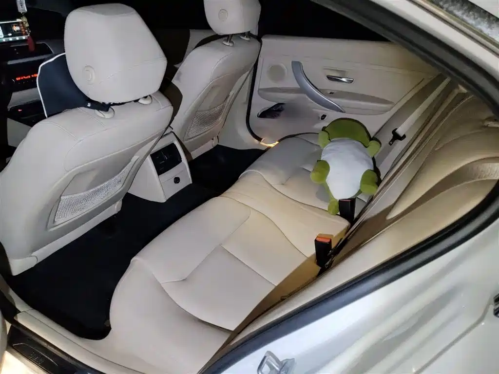 BMW 3 Series 2015 — фото 15