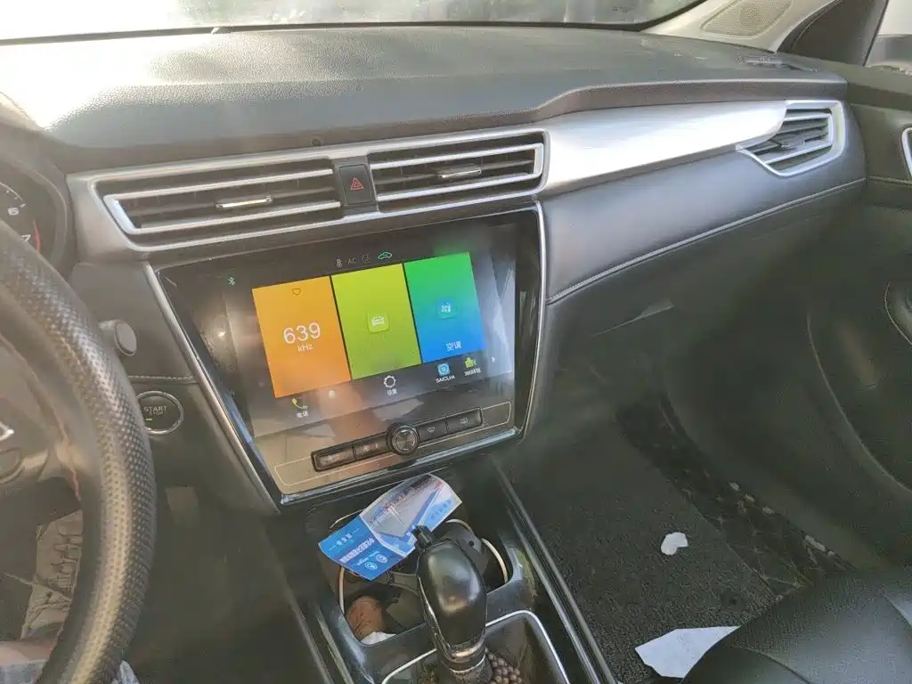 Roewe i5 2019