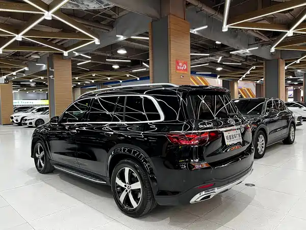 Mercedes-Benz GLS 2024