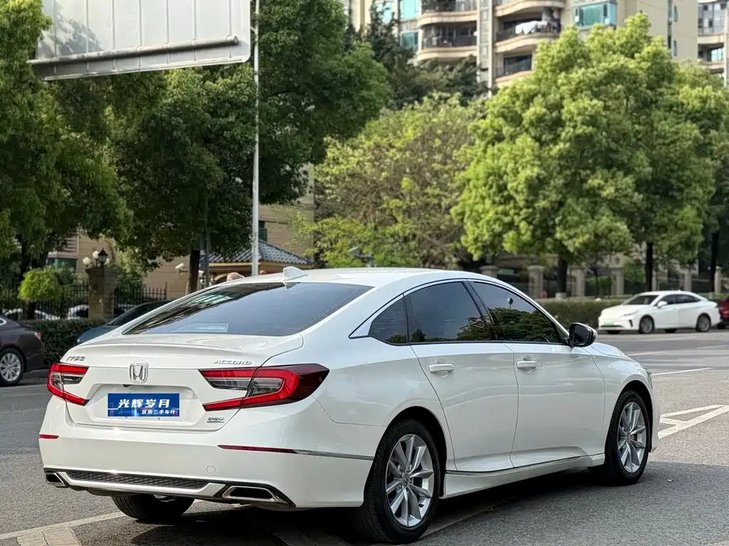 Honda Accord 2023 — фото 18
