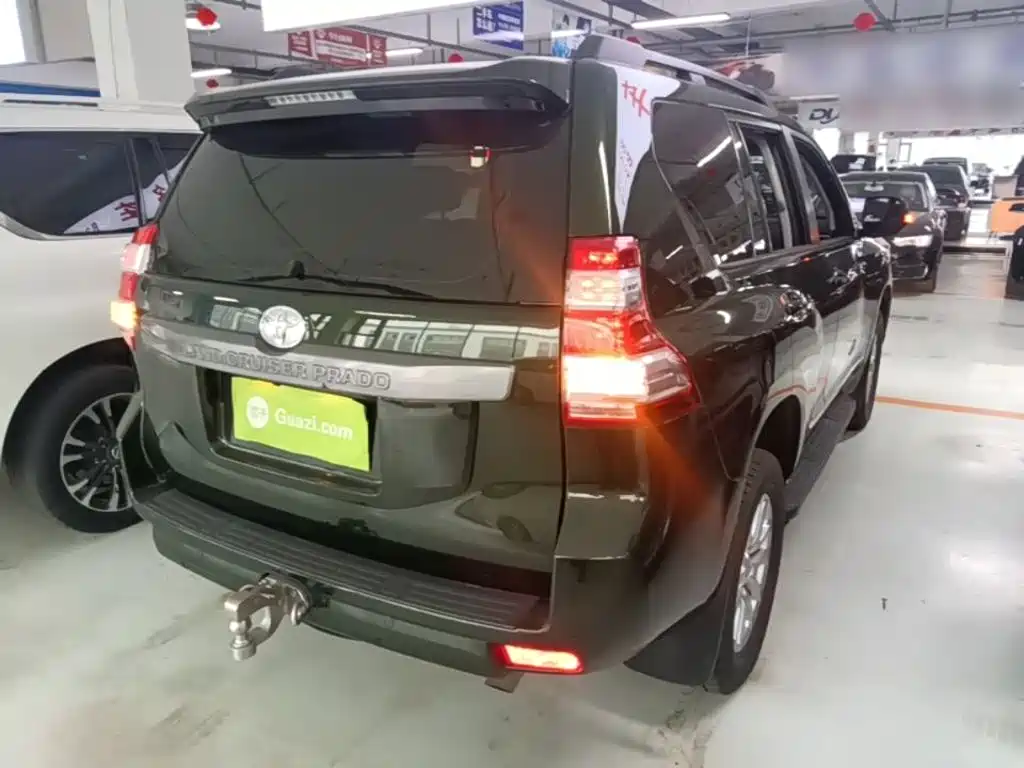 Toyota Prado 2017 — фото 7