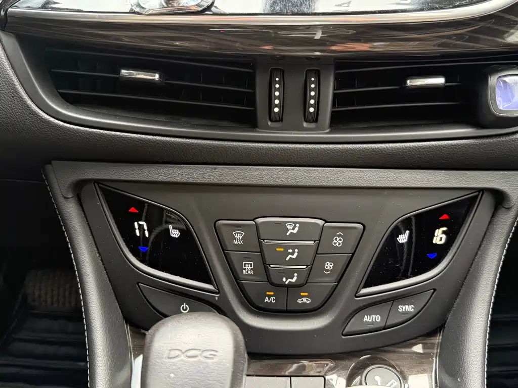 Buick Envision Plus 2021 — фото 16