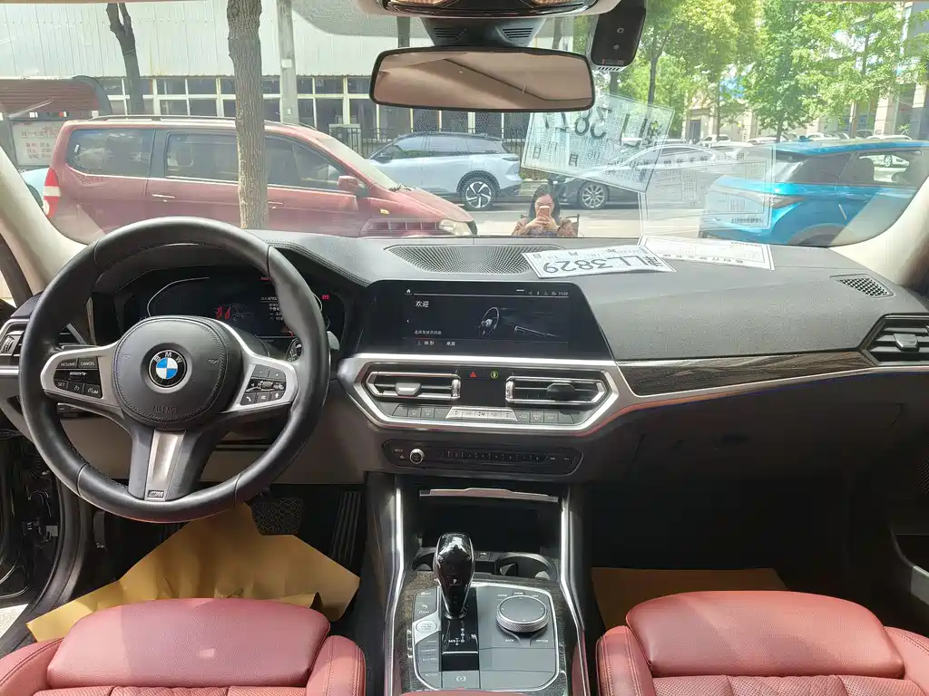 BMW 3 Series 2022 — фото 12