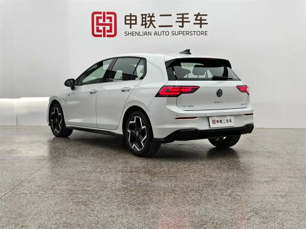 Volkswagen Golf 2026