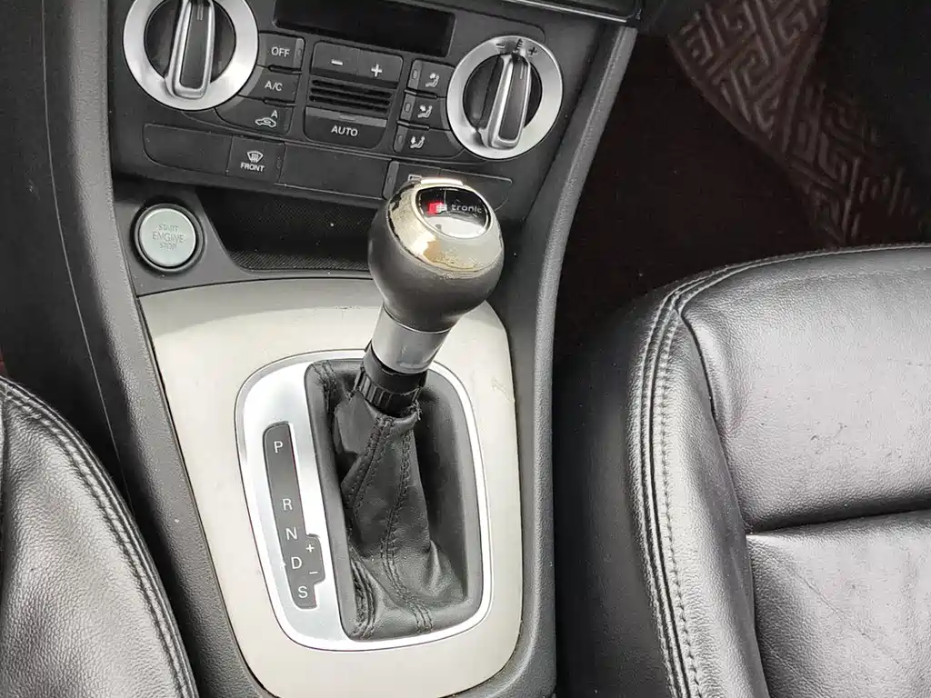 Audi Q3 2016 — фото 14