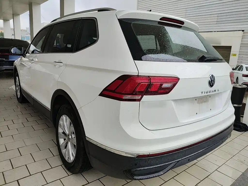 Volkswagen Tiguan L 2024 — фото 5