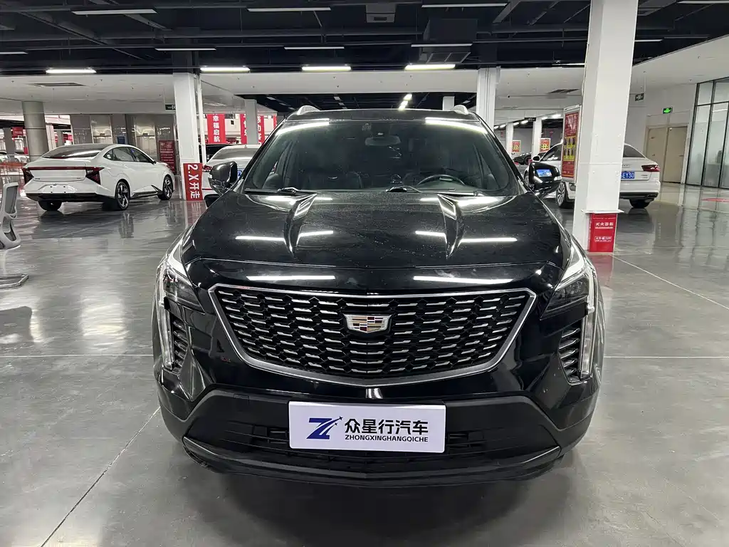 Cadillac XT4 2021 — фото 2
