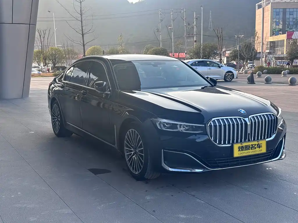 BMW 7 Series 2019 — фото 3
