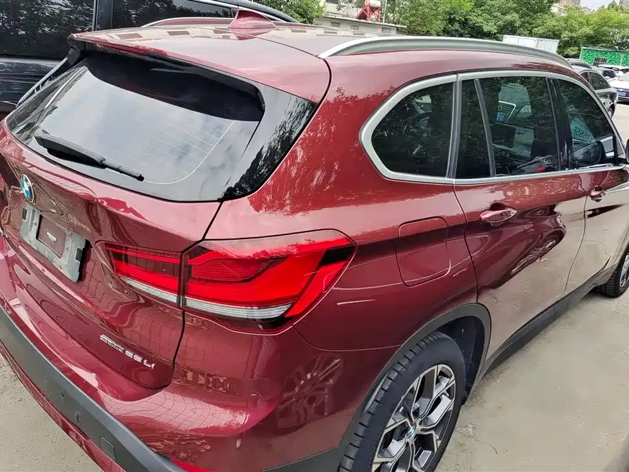 BMW X1 2022 — фото 3