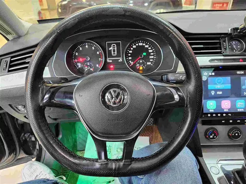 Volkswagen Magotan 2016