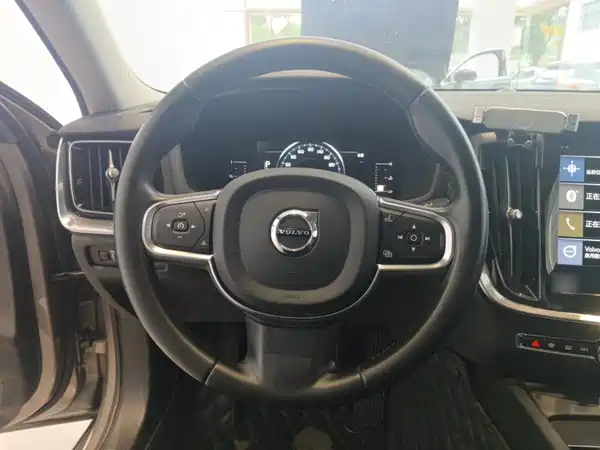 Volvo S60 2021