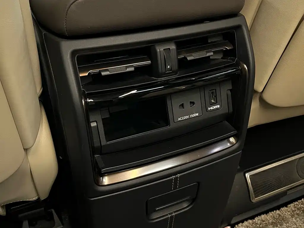 Toyota Vellfire 2025 — фото 25
