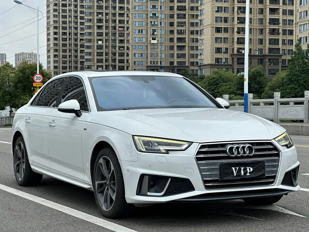 Audi A4L 2019 — фото 3