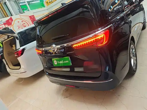 Buick GL8 2021