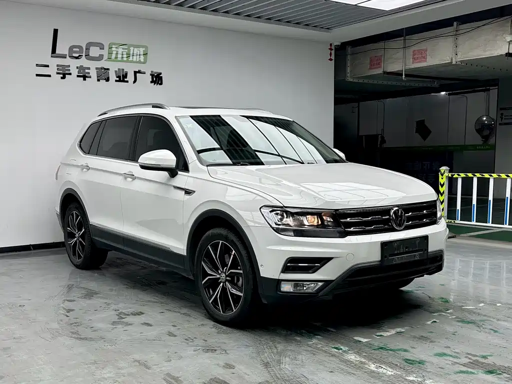 Volkswagen Tiguan L 2020 — фото 3
