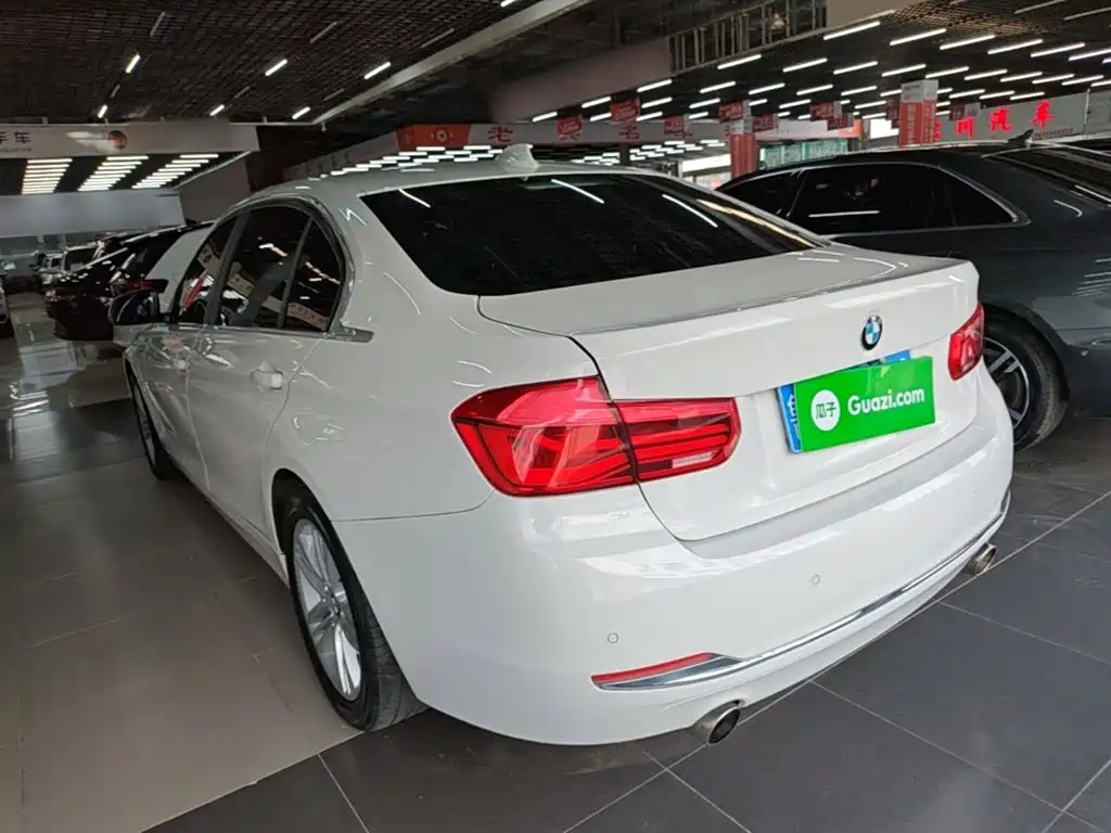 BMW 3 Series 2016 — фото 5