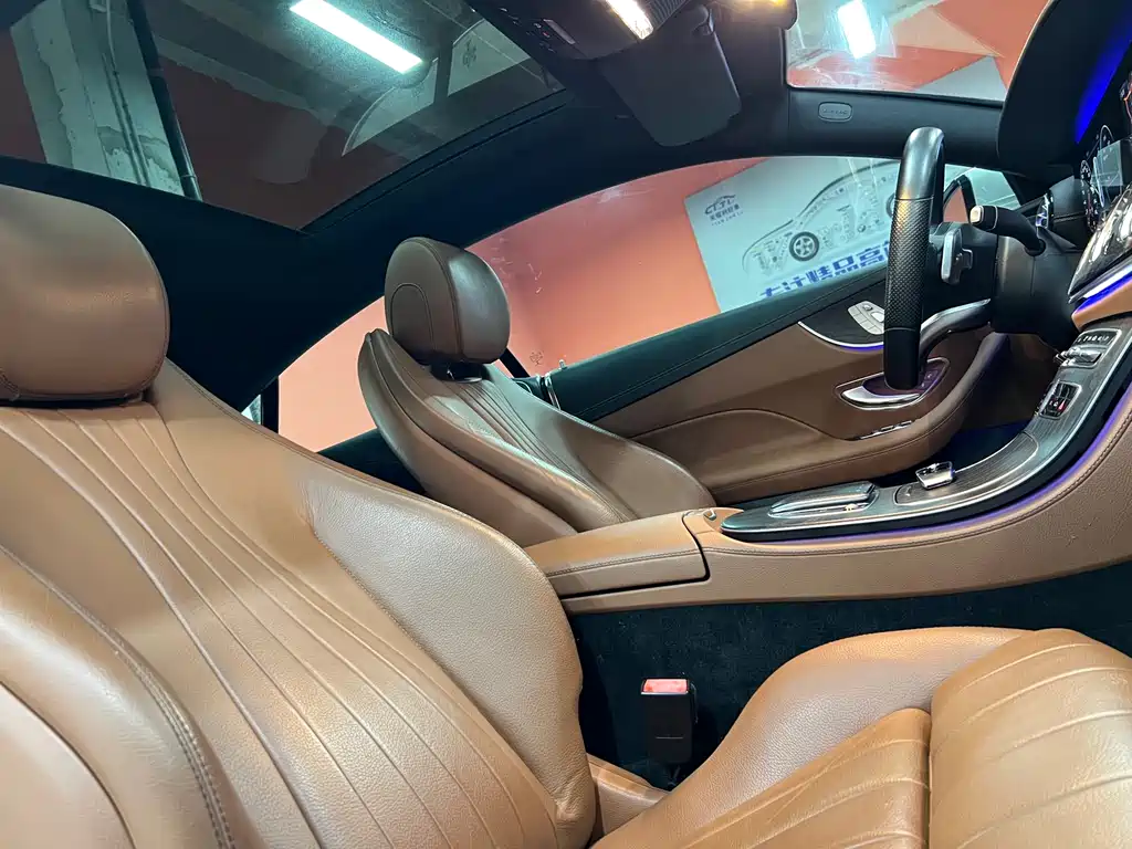 Mercedes-Benz E-Class 2019 — фото 16