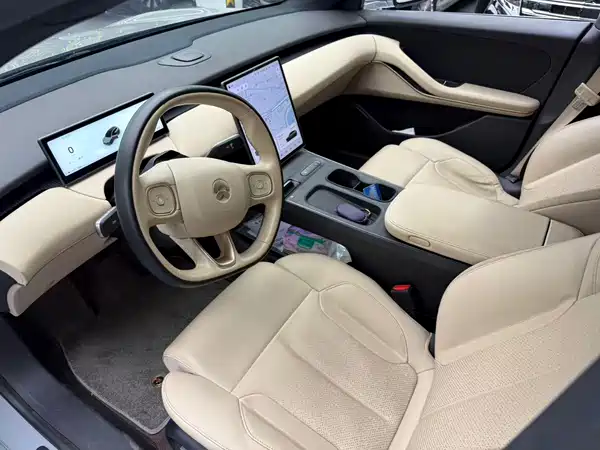 NIO ET5T 2023