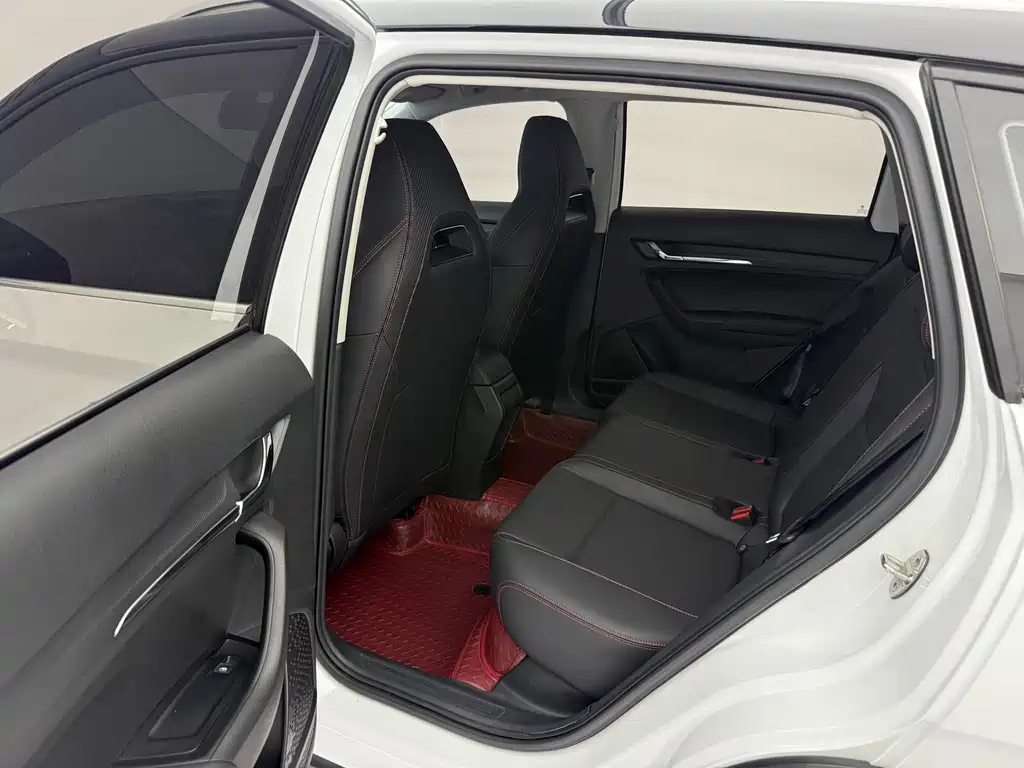 Skoda Kamiq 2023 — фото 14
