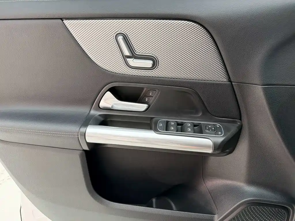 Mercedes-Benz GLA 2023 — фото 16
