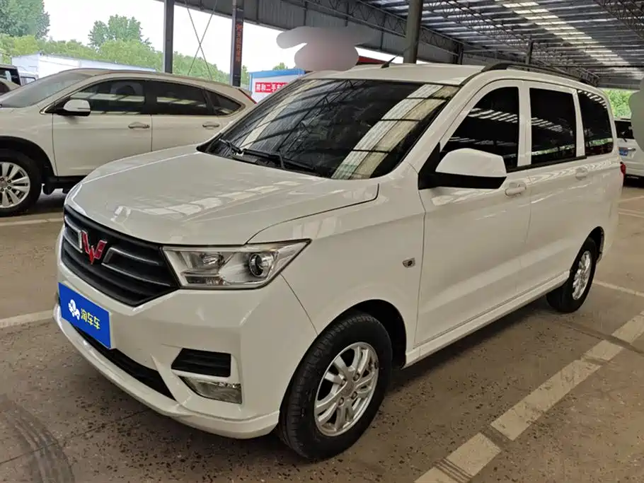 Wuling Hongguang 2019 — фото 1